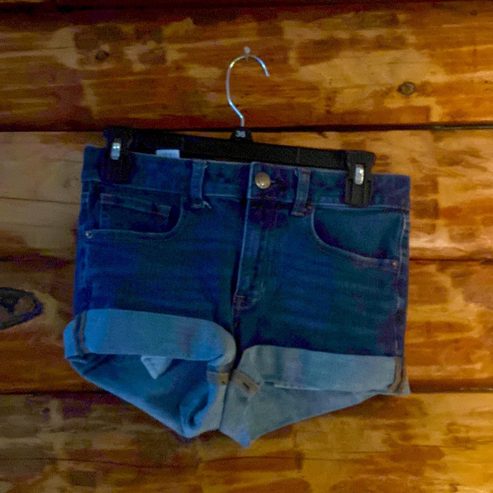 Aeropostale size 6 juniors jean shorts